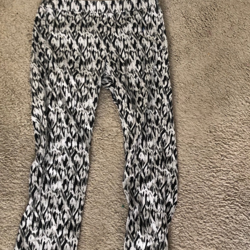 Patterned pants.      H&M.      Size 6